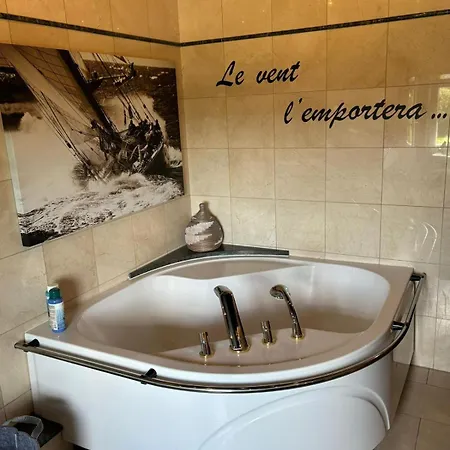 Le Clos Des Bansions منزل للإقامة جالهاي