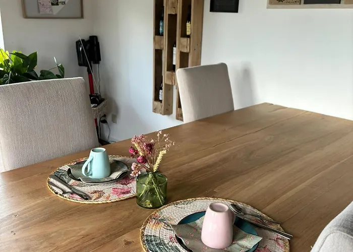 Проживание в семье Le Clos Des Bansions Жале