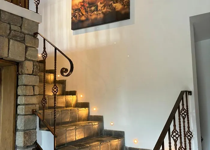 Проживание в семье Le Clos Des Bansions Жале