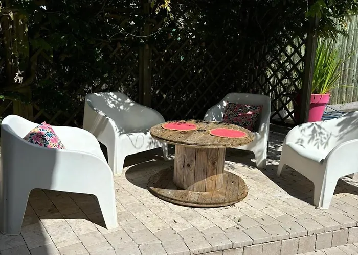 Le Clos Des Bansions Проживание в семье